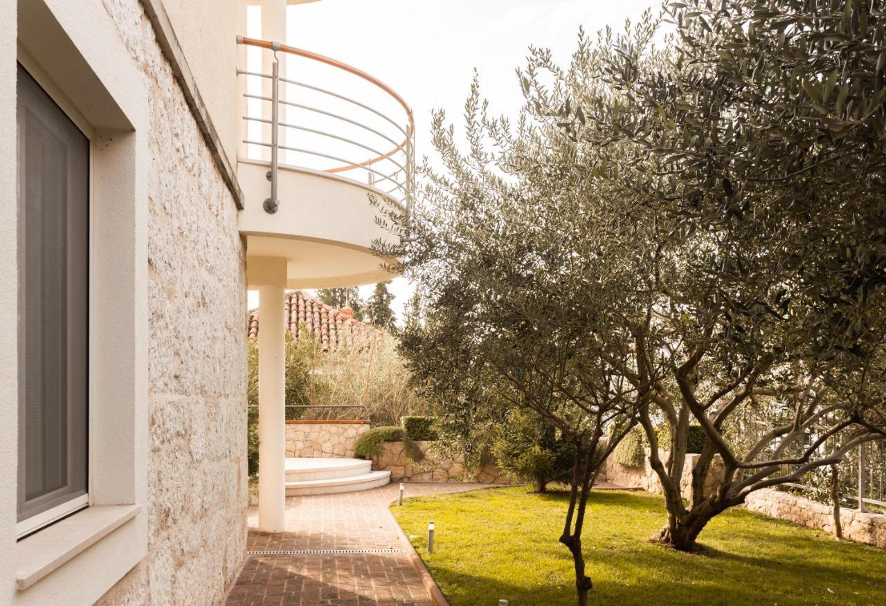 Luxurious City Retreat With Pool Sibenik Exterior photo